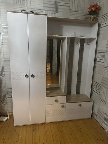 plastik dolap balkon: Dəhliz üçün funksional mebel dəsti - Rəng: ağ və açıq ağac tonlarının — 1