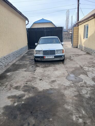 Mercedes-Benz: Mercedes-Benz W124: 1990 г., 3 л, Механика, Дизель, Седан — 12