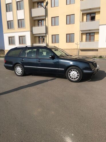 Mercedes-Benz: Mercedes-Benz E-Class: 2.2 l | 2001 il Universal — 4