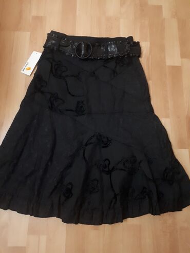 lepršave suknje: M (EU 38), Mini, bоја - Crna