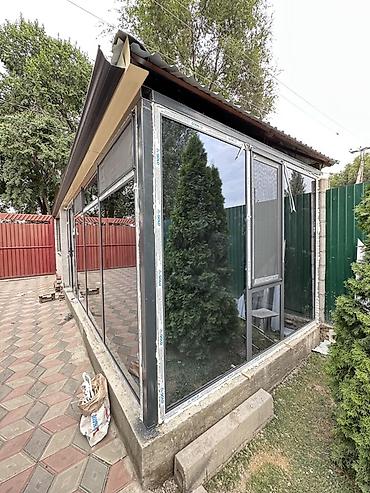 бетон стойка: Панорамные алюминиевые окна и двери, остекление фасадов и пристроек — 9