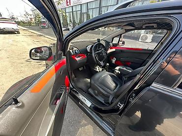 probox toyota: Chevrolet Spark: 2014 г., 1 л, Автомат, Бензин, Хэтчбэк — 3