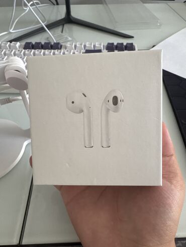 телефон приставка: Продам AirPods 2 + стеклянный чехол в подарок. Абсолютно новые (цена