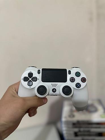 microsoft xbox: Sony ps 4 pro. Не шумит, не греется, в хорошем состоянии. В комплекте — 4
