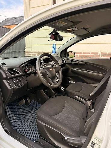 Chevrolet: Chevrolet Spark: 2018 г., 1 л, Вариатор, Бензин, Хэтчбэк — 7