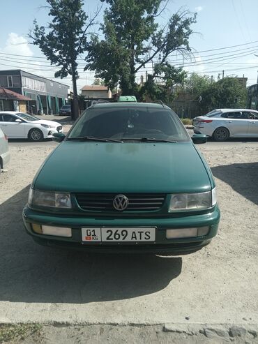 Volkswagen: Volkswagen Passat Variant: 1994 г., 1.8 л, Механика, Бензин, Универсал