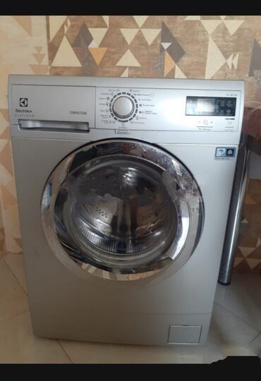 Paltaryuyan maşın Electrolux, 7 kq, İşlənmiş, Avtomat, Qurutma var, Kredit yoxdur, Ünvandan götürmə, Ödənişli çatdırılma