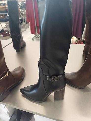 beti metlika outlet: I jos novih modela čizmi birajte. od 5500 do 7500 zavisno od modela — 10