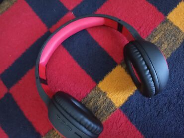 Полноразмерные, Celebrat, Б/у, Беспроводные (Bluetooth), Классические