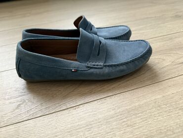 Ayaqqabılar: Orijinal Tommy Hilfiger ayaqqabısı (40 EUR) Cəmi bir neçə dəfə