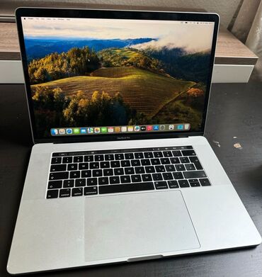 macbook 2019: Ноутбук, Apple, 16 ГБ ОЗУ, Intel Core i7, 15.4 ", Б/у, Для работы, учебы