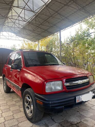 chevrolet trans sport: Продаю Шевроле тракер 2001 года. Американец Цвет красный. Легковой