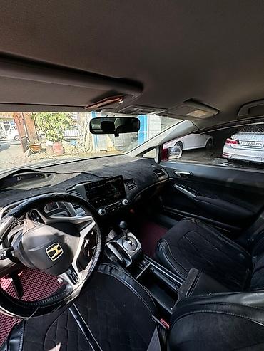 4 gb: Сдается в аренду автомобиль Honda Civic 2007 - Кузов: 4‑дверный — 3