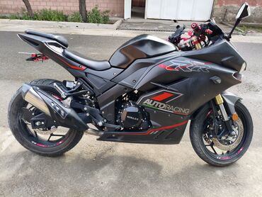 Мототехника: Спортбайк Ducati, 400 куб. см, Бензин, Чоңдор үчүн, Колдонулган