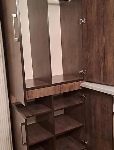 divar skaflari: Balkon üçün quraşdırılan çoxfunksiyalı dolab - Material: taxta — 2