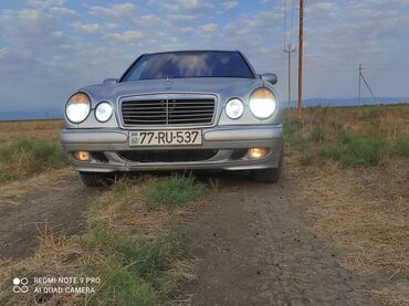 Qaşıqlar: Mercedes-Benz E-Class: 2.2 l | 1998 il Sedan