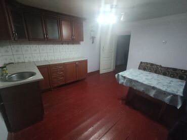 дома продажа: 90 м², 2 комнаты, Старый ремонт at lalafo.kg дома продажа: 90 м², 2 комнаты, Старый ремонт