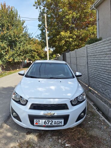автомобили ауди а6: Chevrolet Aveo: 2013 г., 1.6 л, Механика, Бензин, Седан