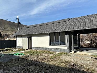Продажа дачи: 2 комнаты, 63 м², 5 соток, Холодная вода, Электричество, Канализация — 1