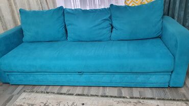 бу мебель для спальни: Прямой диван, цвет - Голубой, Б/у
