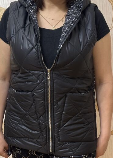 каролина валиант шубы в баку цены: Qadınlar üçün qara rəngli qolfik/jele - Model: kapüşonlu, yastıqlı