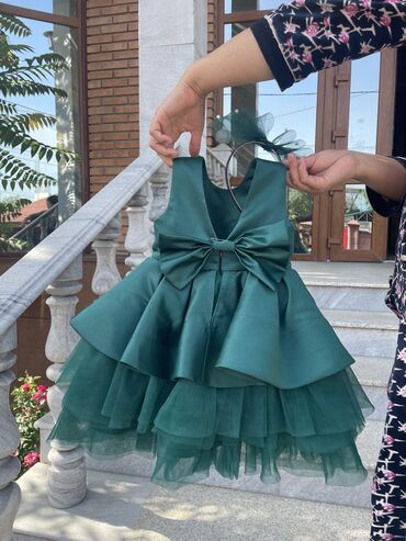 ауди с 4 в бишкеке в Кыргызстан | АВТОЗАПЧАСТИ: Детское платье, цвет - Зеленый