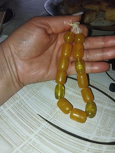 Kohnəni kəhrəbasl - Forma: silindrik və oval muncuqların kombinasiyası lalafo.az -da Kohnəni kəhrəbasl - Forma: silindrik və oval muncuqların kombinasiyası