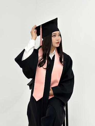 Другая одежда на прокат: Бүтүрүү кечеңизге көрк берген мантиялар бизде 🤗 Алдын ала бронь — 12