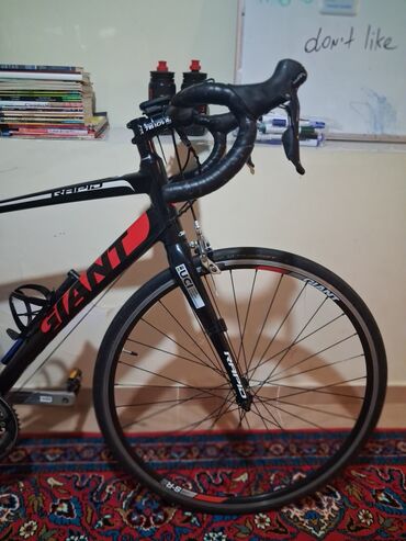 İdman velosipedləri: İşlənmiş Şose velosipedi Giant, 29", sürətlərin sayı: 27, Ünvandan götürmə -da lalafo.az — 5 İdman velosipedləri: İşlənmiş Şose velosipedi Giant, 29", sürətlərin sayı: 27, Ünvandan götürmə — 5