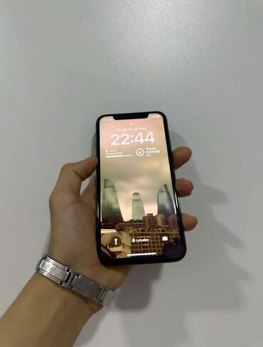 Apple iPhone: IPhone X, 256 GB, Jet Black, Simsiz şarj