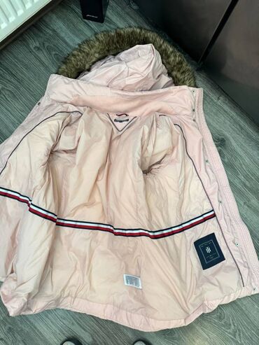 Zimske jakne: Tommy Hilfiger, Jednobojni, Sa postavom, Perje na lalafo.rs — 3 Zimske jakne: Tommy Hilfiger, Jednobojni, Sa postavom, Perje — 3