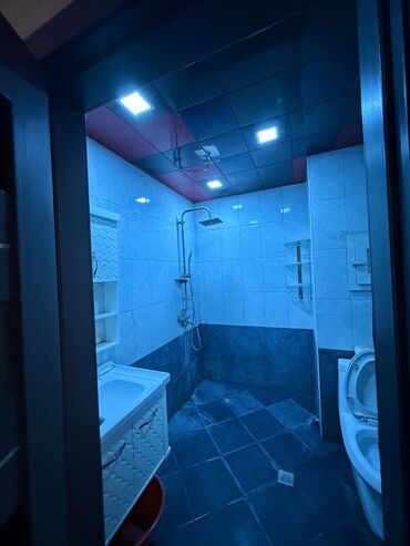 Uzunmüddətli kirayə mənzillər: 9/6 2otaq
Şəraitli 700 azn ailəliyə.
Maklerlər yığmasın -da lalafo.az — 7 Uzunmüddətli kirayə mənzillər: 9/6 2otaq
Şəraitli 700 azn ailəliyə.
Maklerlər yığmasın — 7