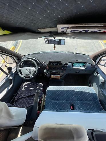 Другие детали салона: Mercedes-Benz Sprinter — пассажирский микроавтобус (салон) Описание — 3