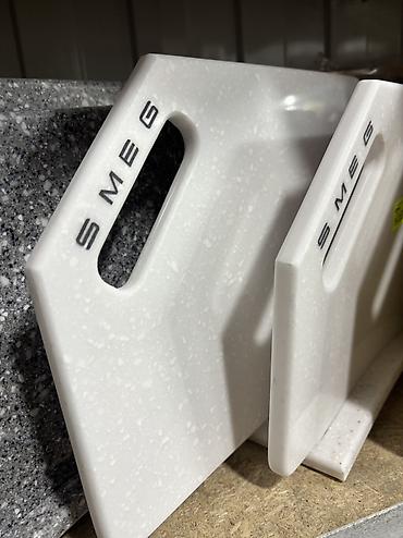 Наборы посуды: Smeg — стильная посуда и аксессуары для кухни Сейчас доступны: - — 16