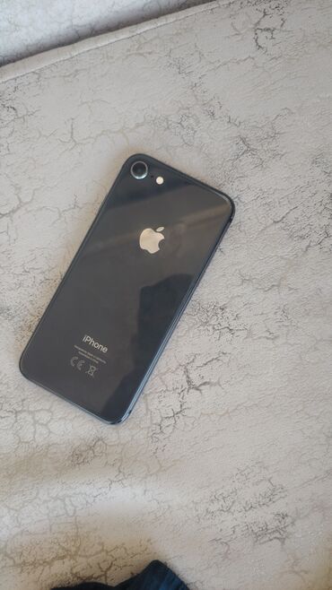 Apple iPhone: IPhone 8, Qara