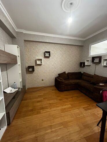 Uzunmüddətli kirayə mənzillər: Xirdalan kiristal abseron 2 suret qatari at heykeline yaxin — 1