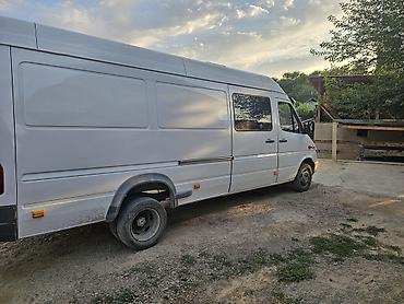 высокая крыша: Mercedes-Benz Sprinter (длинная база, высокий потолок), грузовой — 1