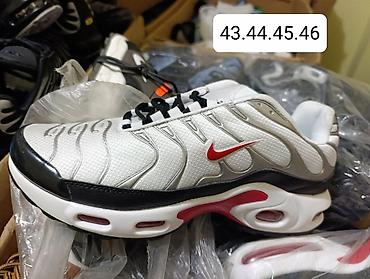 Patike: 2850 din — 12