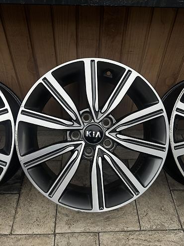 Диски: Литые Диски R 17 Kia, Комплект, отверстий - 5, Б/у — 9