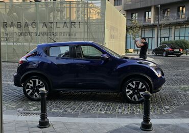 Nissan: Nissan Juke, tünd mavi rəng, şəhər krossoveri. Xüsusiyyətlər və — 10