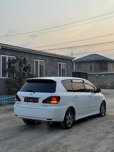 топливной бак: Toyota Ipsum: 2003 г., 2.4 л, Автомат, Бензин, Минивэн — 3