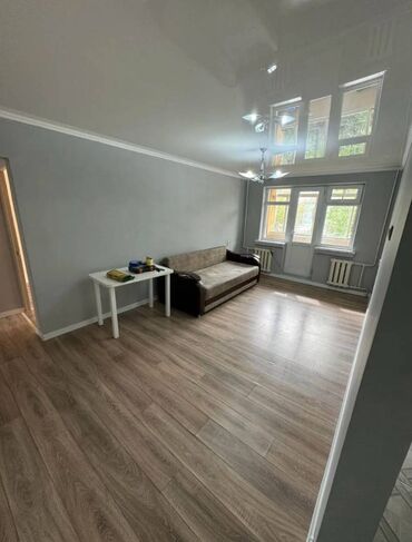 Продажа квартир: 3 комнаты, 58 м², 104 серия, 2 этаж, Косметический ремонт