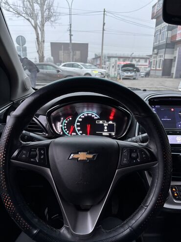 Chevrolet: Chevrolet Spark: 2016 г., Бензин, Хэтчбэк at lalafo.kg — 8 Chevrolet: Chevrolet Spark: 2016 г., Бензин, Хэтчбэк — 8