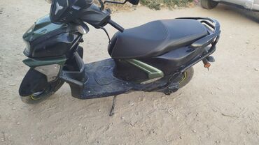 Salam Satılır 2022 ci ilin YAMAHA RAY ZR Rəngi boz yaşıl metallik 125