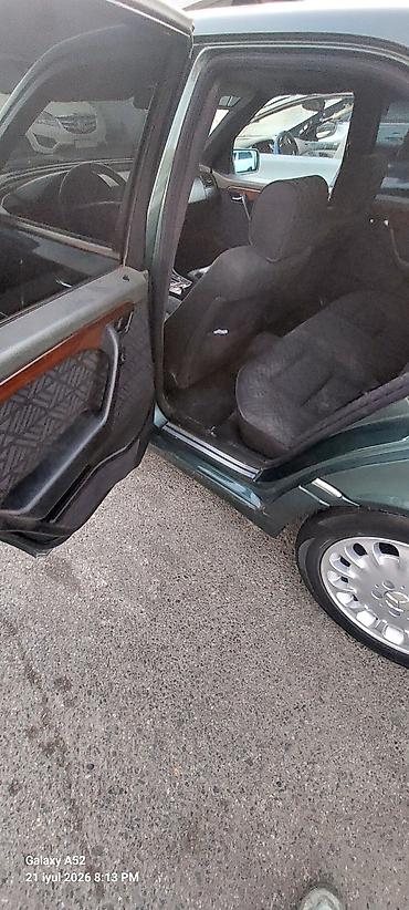 111 mətin: Mercedes-Benz C-Class: 2.2 l | 1995 il Sedan — 1