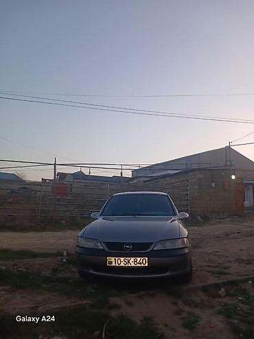 raf 4: Opel Vectra sedan - Kuzov: 4 qapılı sedan, tünd boz rəng - Mühərrik — 4