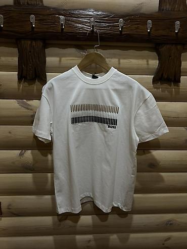 Футболки: Футболки брендов премиум-класса, классический крой, короткий рукав — 9