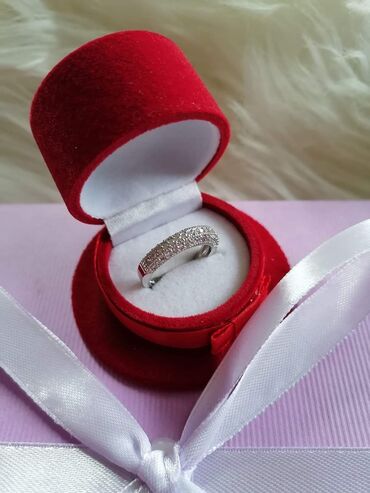 Prstenje: Cena 1200din — 2