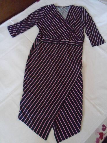haljinica moze: L (EU 40), bоја - Crna, Drugi stil, Kratkih rukava