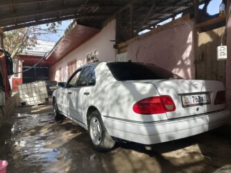 купить пресс подборщик на куфаре: Mercedes-Benz E-Class: 1996 г., 2.3 л, Автомат, Дизель, Седан